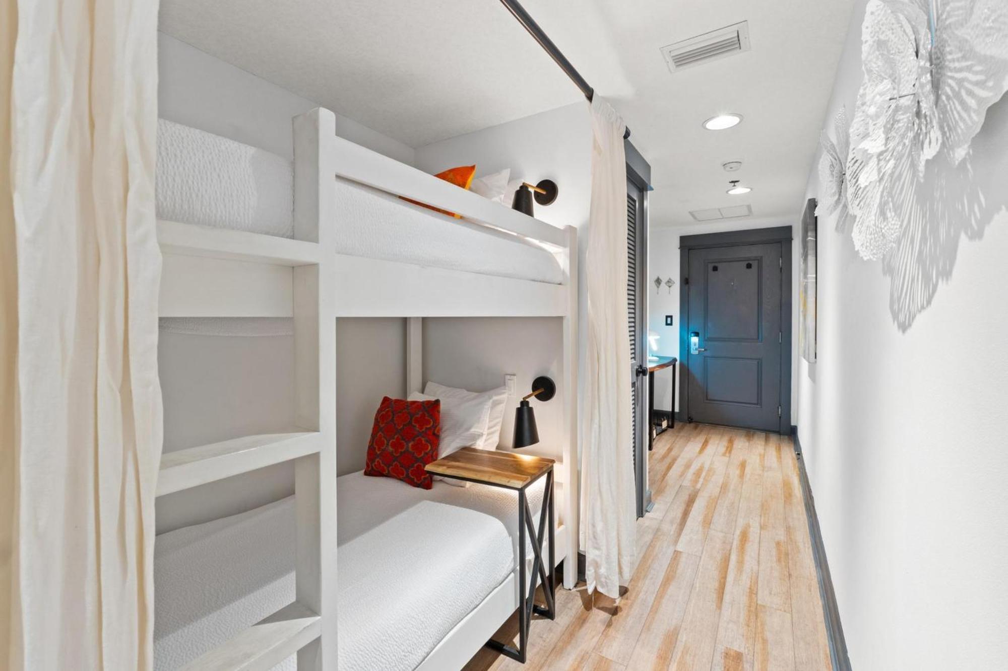 Grand Panama Beach Resort Pet Friendly Rentals By Panhandle Getaways Panama City Beach Eksteriør billede